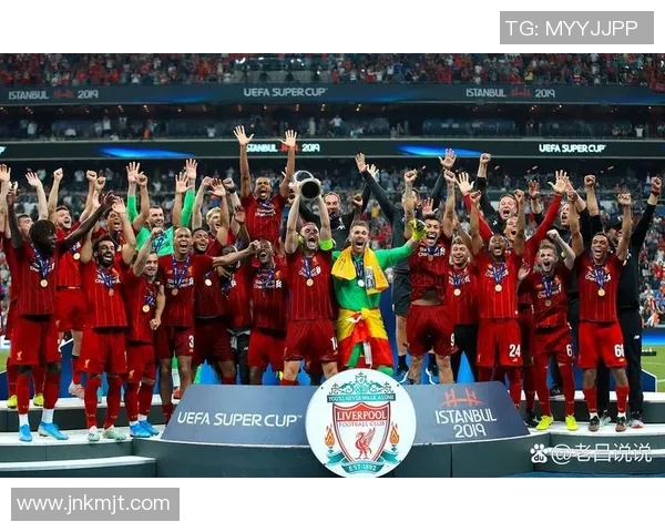 科姓足球明星的辉煌历程与成就解析 科姓足球明星的辉煌历程与成就解析