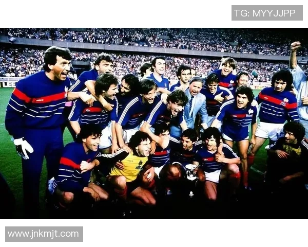 美国足球传奇人物回顾及其辉煌成就分析 美国足球传奇人物回顾及其辉煌成就分析