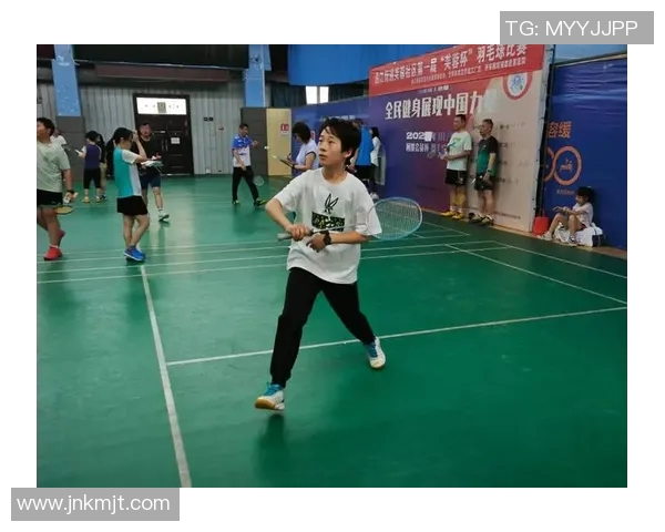 羽毛球的魅力:深入了解杭州羽毛球队的极速对决与训练秘辛 羽毛球的魅力:深入了解杭州羽毛球队的极速对决与训练秘辛