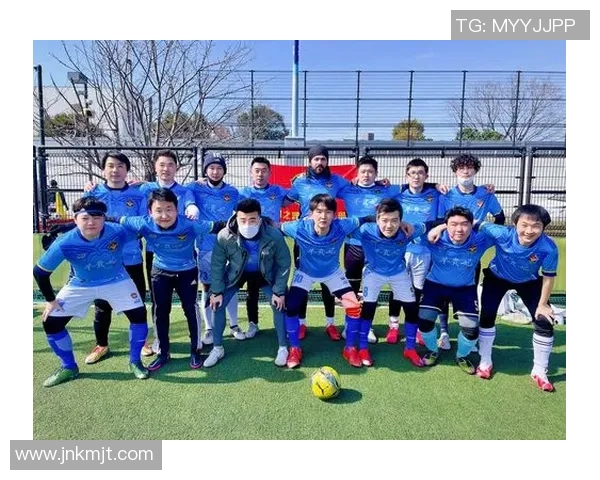 上海足球队逆袭之旅的真实记录与感人故事 上海足球队逆袭之旅的真实记录与感人故事