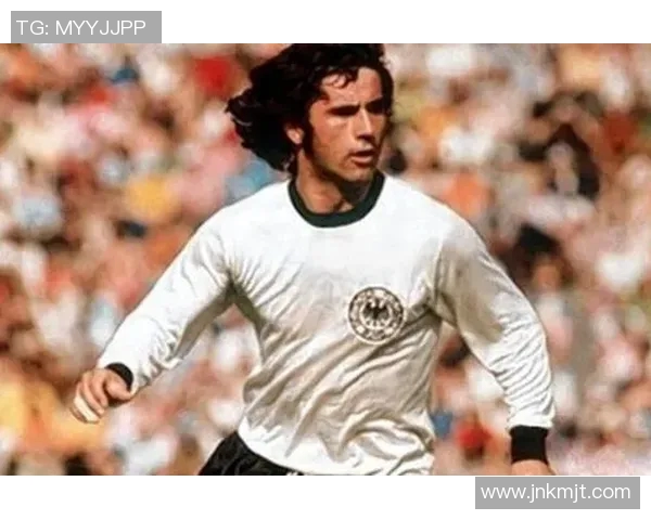 英语书中的足球明星与他们的传奇故事与成就探秘 英语书中的足球明星与他们的传奇故事与成就探秘